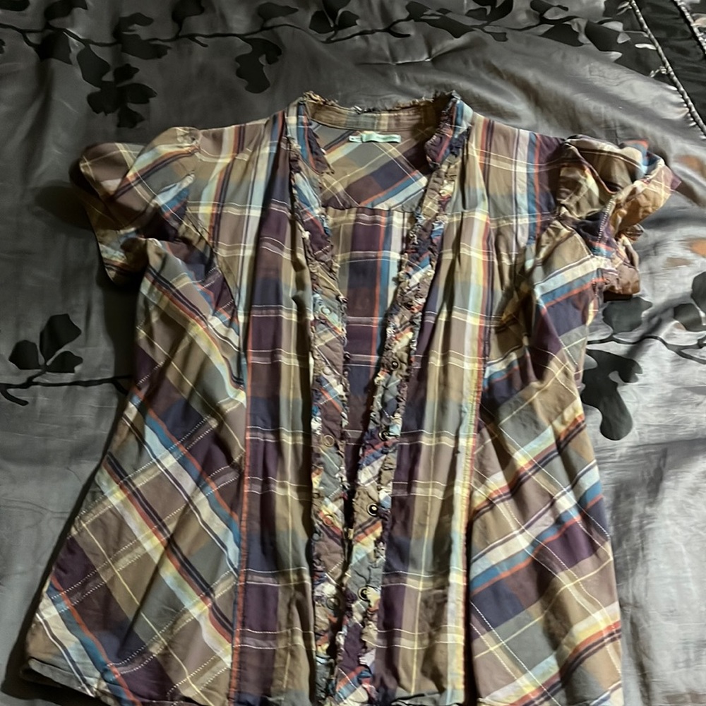 Maurices size medium button up shirt